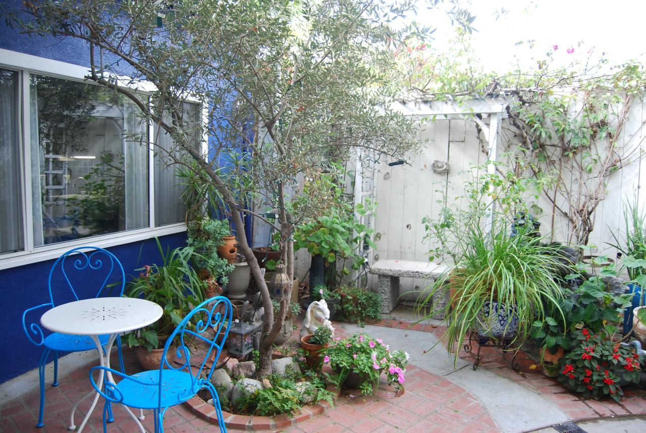 Garden Bed & Breakfast